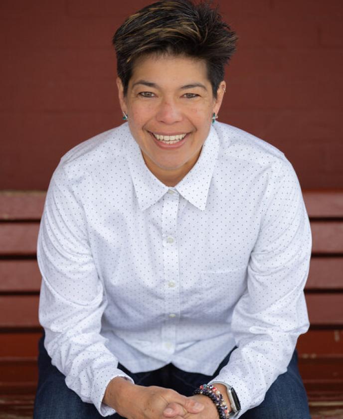 MEET YOUR HOST: MO BARRETT